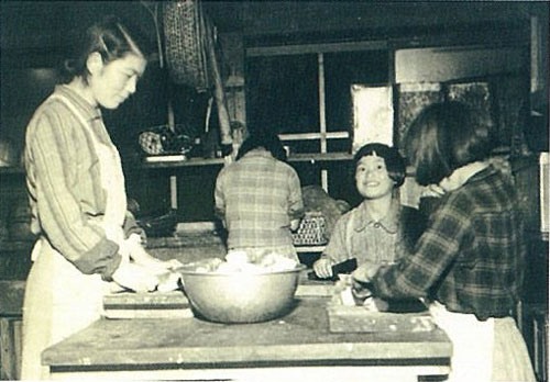 お勝手で美味しい食事の用意