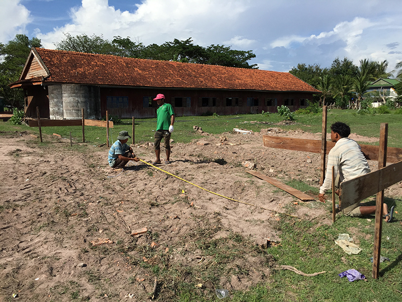 測量　ロープ張り