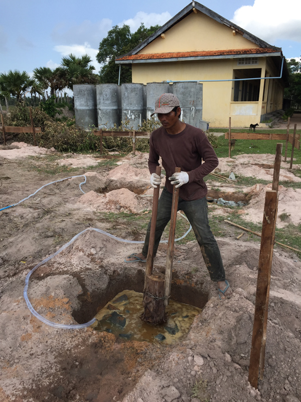 28.6.2校舎建築　基礎工事　柱の基礎