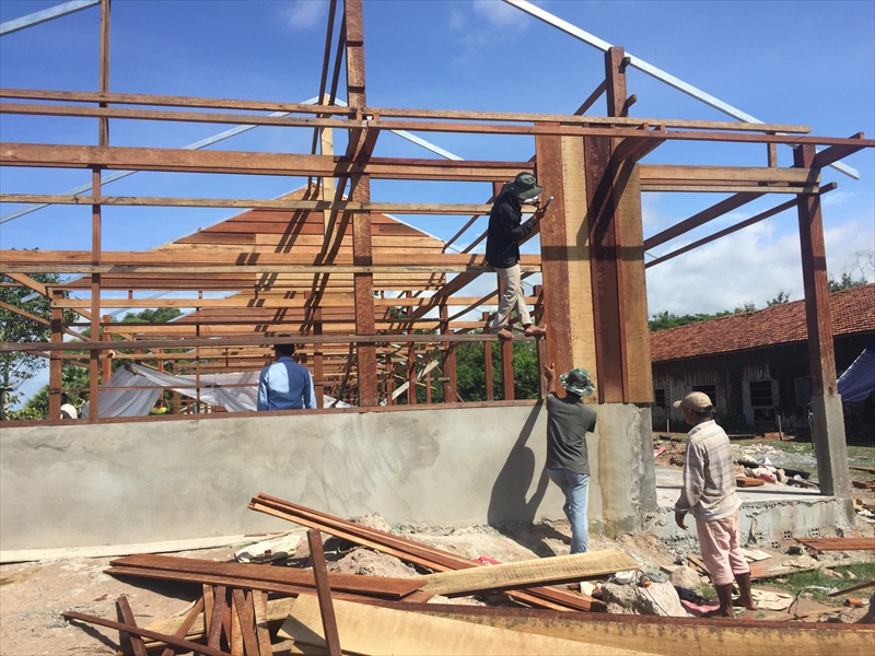 7/1 壁板打ち付け