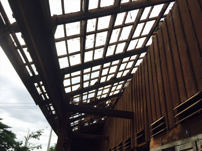 旧校舎教室取り壊し廊下